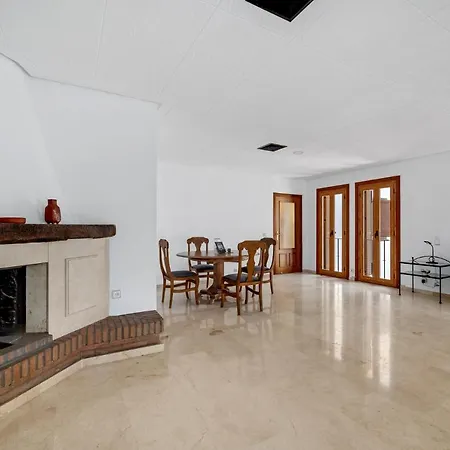 Large 2br Penthouse Near Banus Apartment