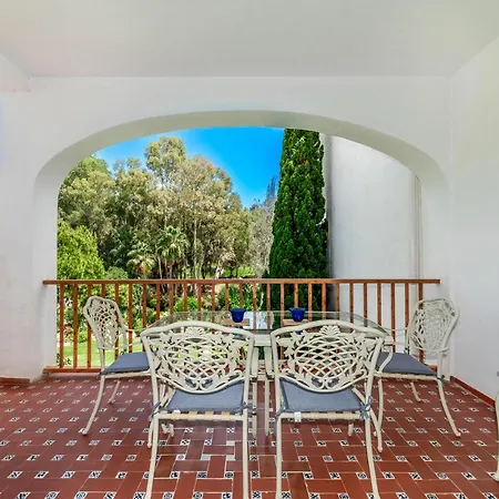 Apartment Large 2br Penthouse Near Banus Marbella