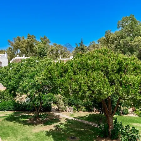 Large 2br Penthouse Near Banus *