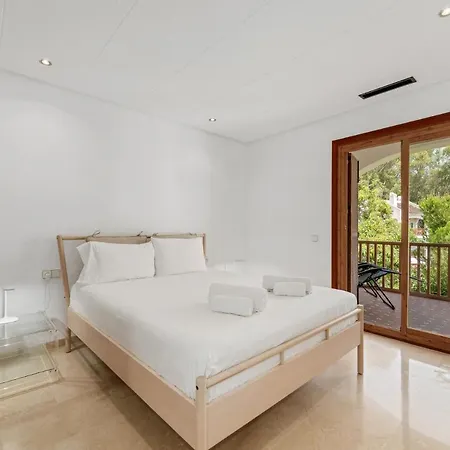 Large 2br Penthouse Near Banus Apartment Marbella