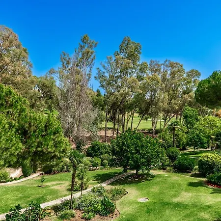 Apartment Large 2br Penthouse Near Banus *